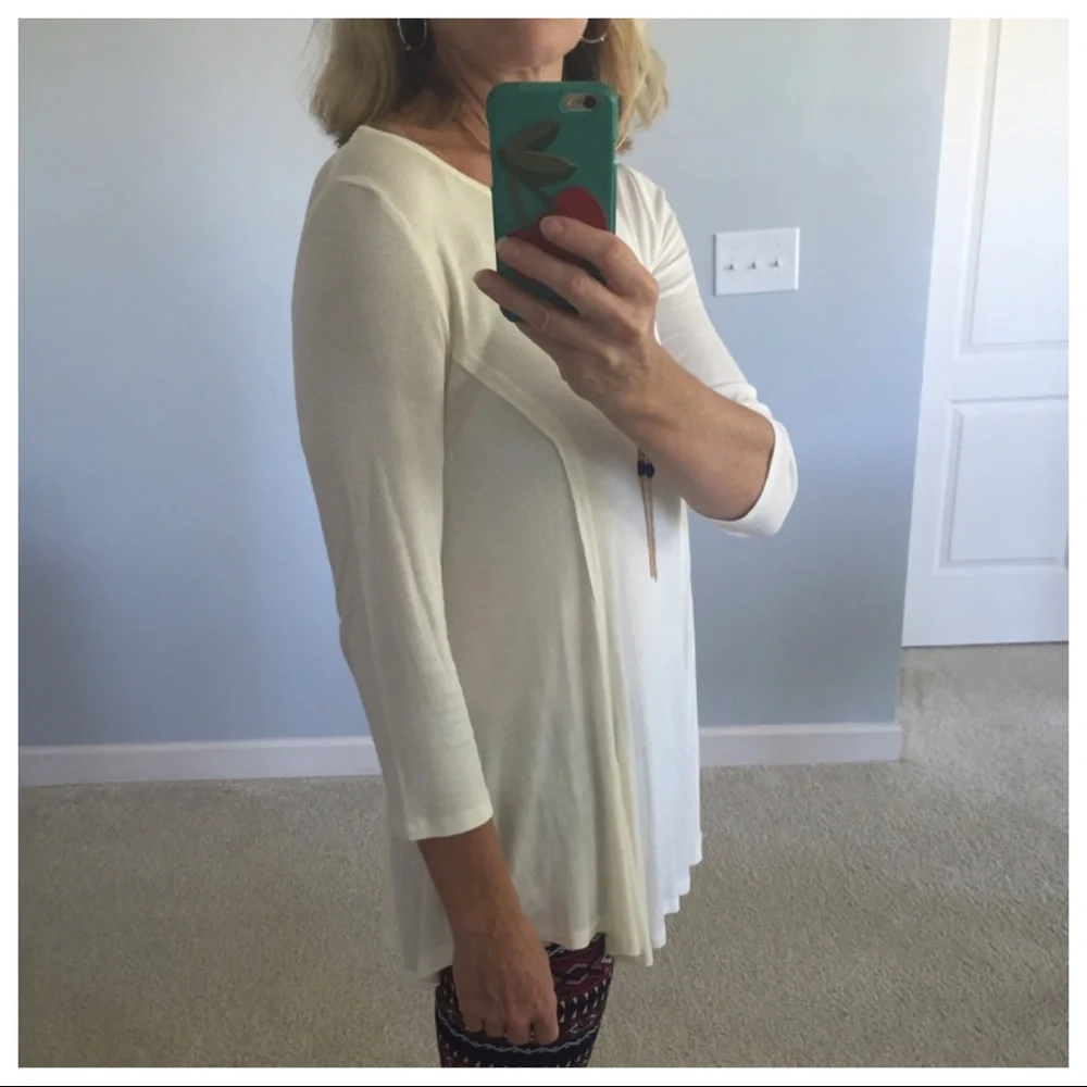 Cream Color Ribbed Tunic Top - Picture 4 of 6